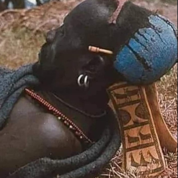 Vintage African Ashanti Headrest - Picture 3 of 10